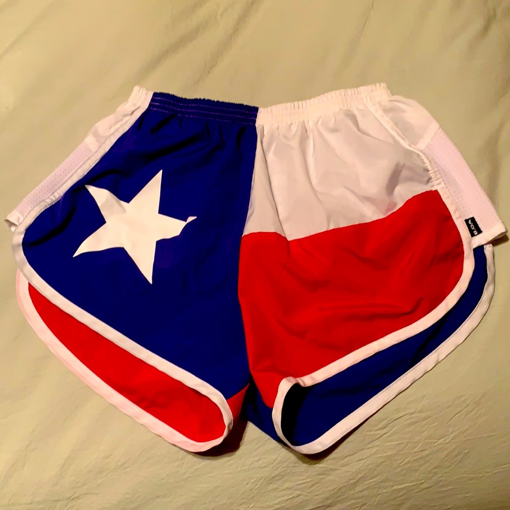 Texas flag running shorts. Size medium. Liner on inside.